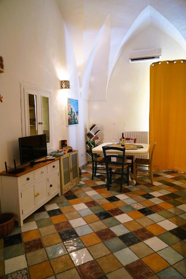 Domus Magistri - A Pochi Passi Dal Centro Storico Βίλα Ostuni Εξωτερικό φωτογραφία